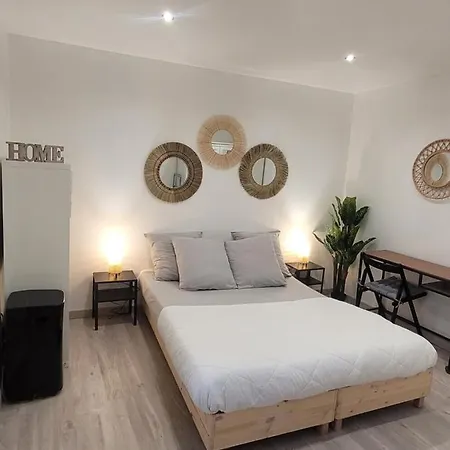 Appartement Le Provencal à Saint-Mitre-les-Remparts Extérieur photo